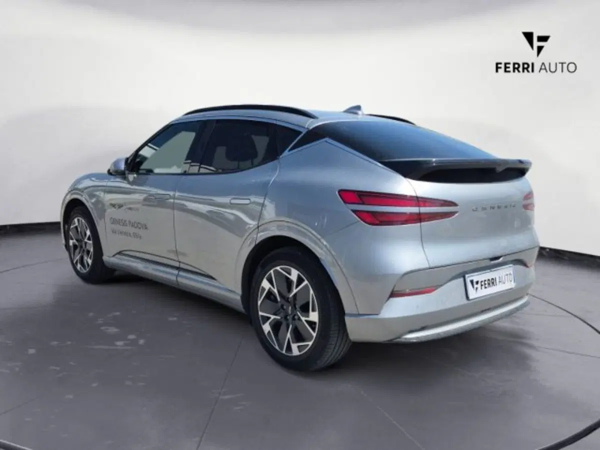 Genesis GV60 Magma nuova a Treviso (6)