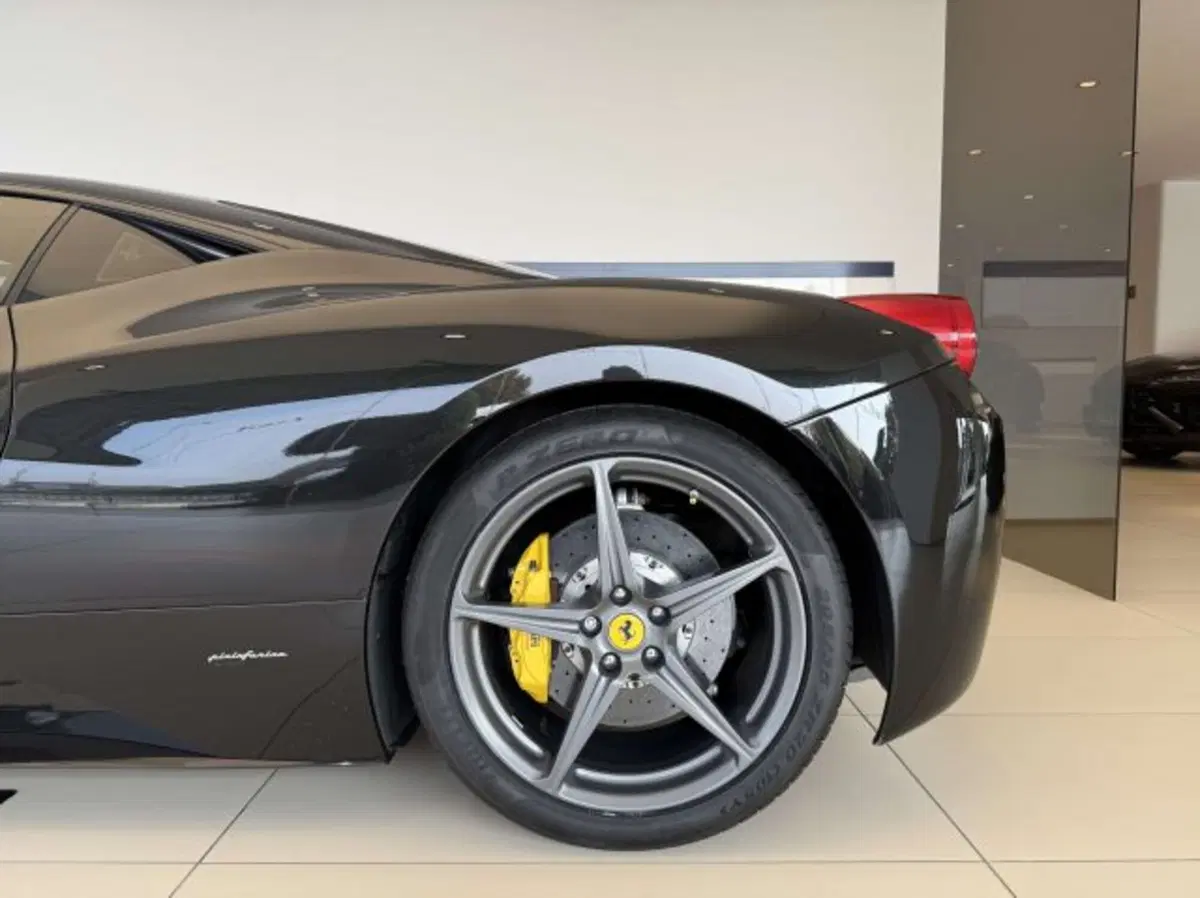 Ferrari 458 Coupé usata a Torino (13)