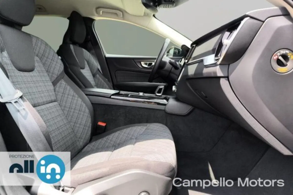 Volvo V60 usata a Venezia (16)