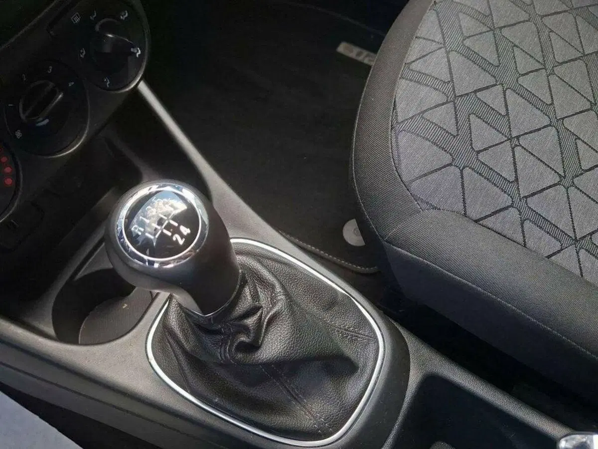 Opel Corsa usata a Torino (10)