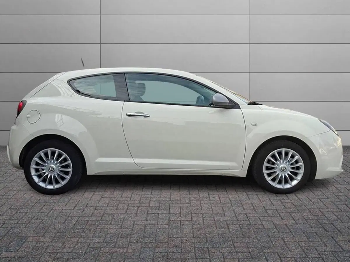 Alfa Romeo MiTo usata a Torino (5)