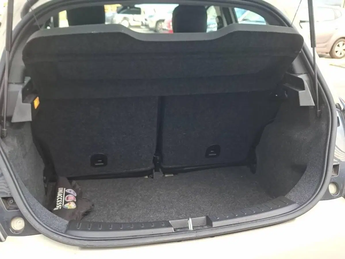 Lancia Ypsilon usata a Torino (14)