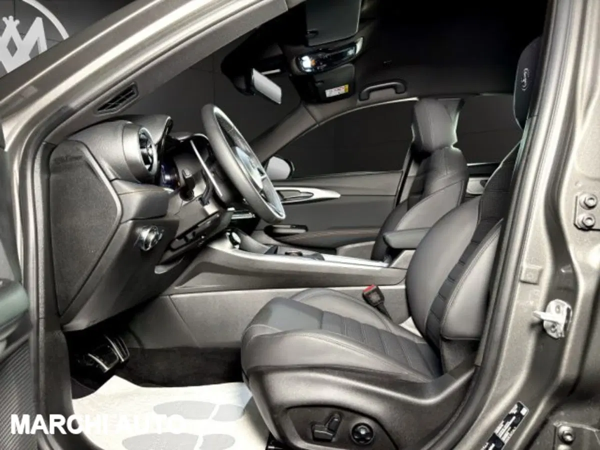 Alfa Romeo Tonale nuova a Perugia (10)