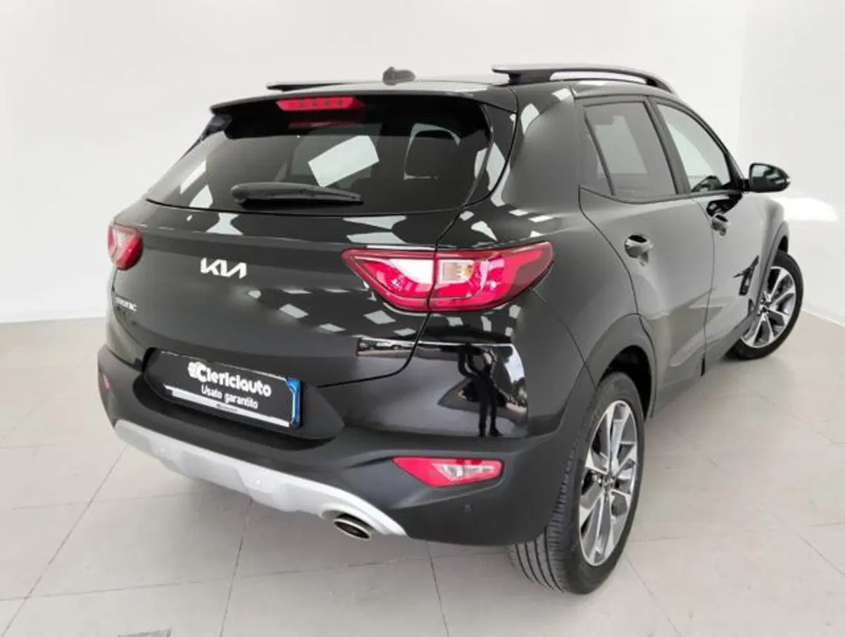 Kia Stonic usata a Como (2)