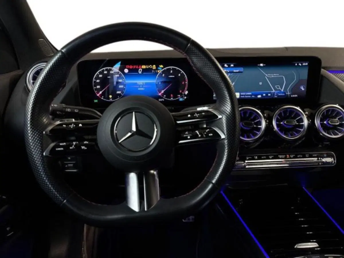Mercedes-Benz GLA SUV usata a Bologna (11)