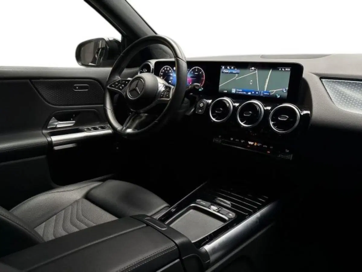 Mercedes-Benz GLA SUV usata a Bologna (15)