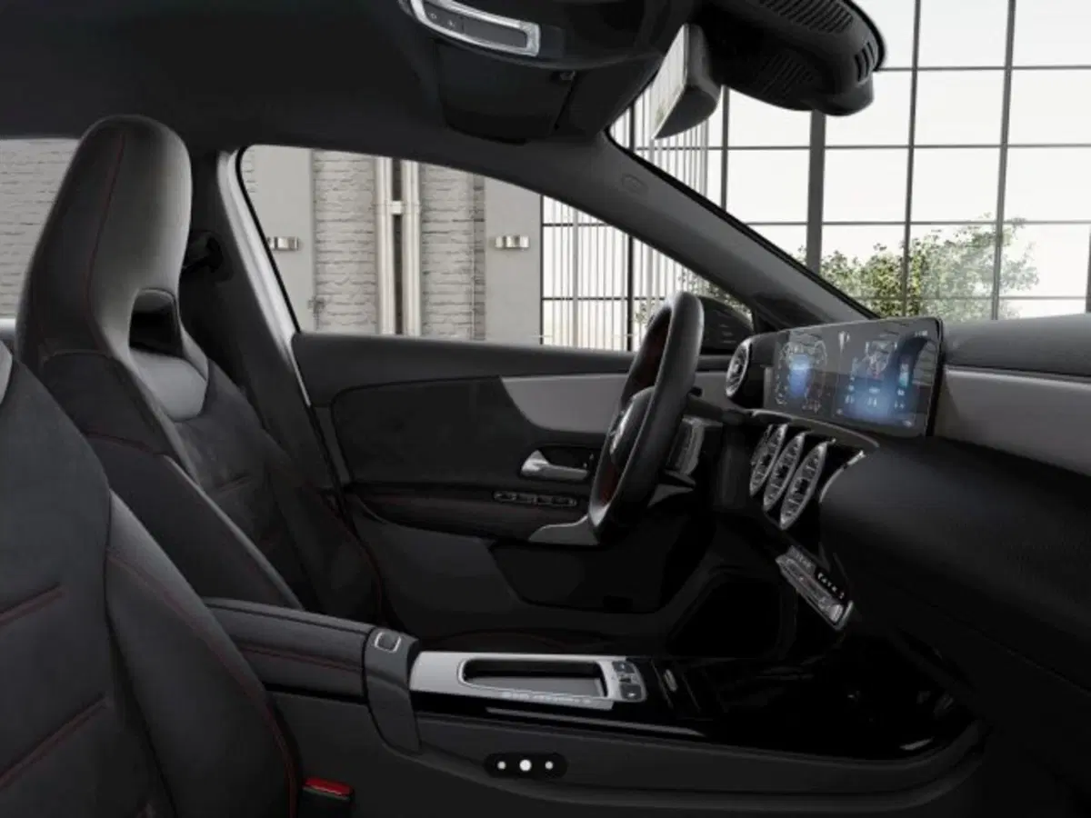 Mercedes-Benz Classe A Sedan nuova a Verona (6)
