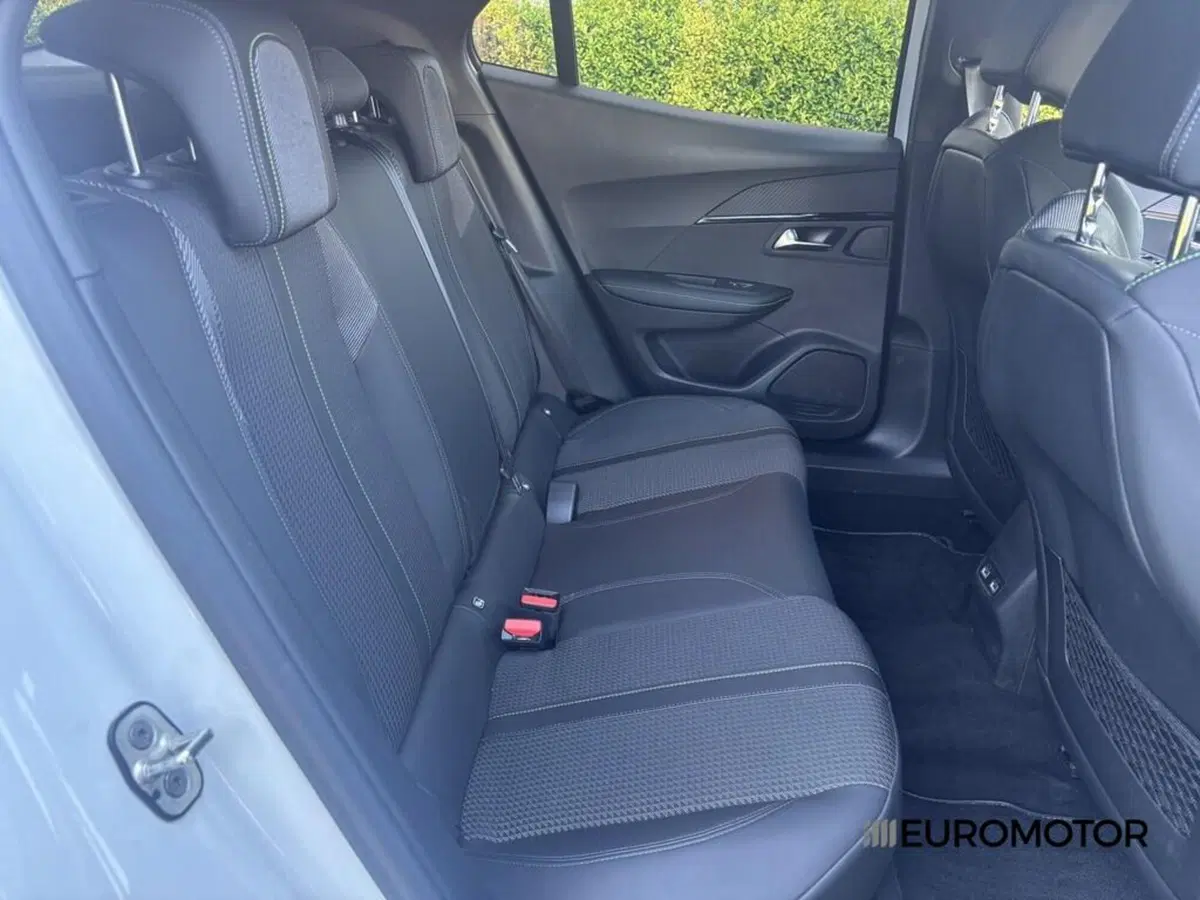 Peugeot 2008 usata a Bari (11)