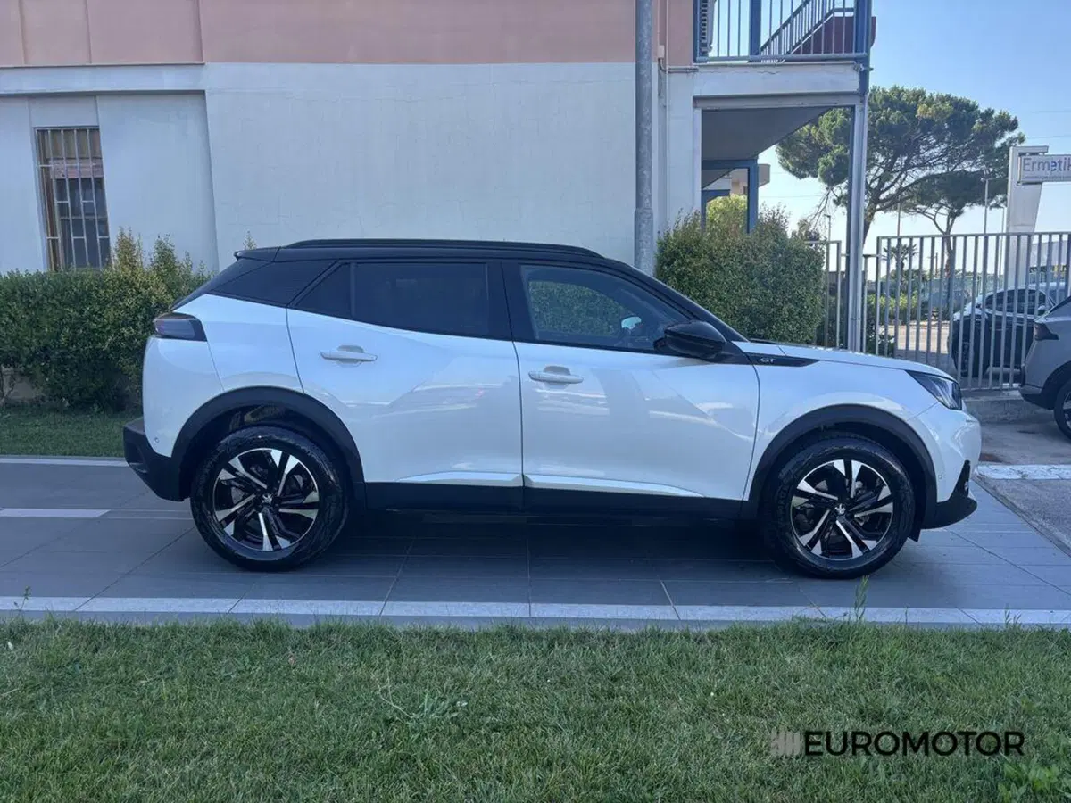 Peugeot 2008 usata a Bari (4)