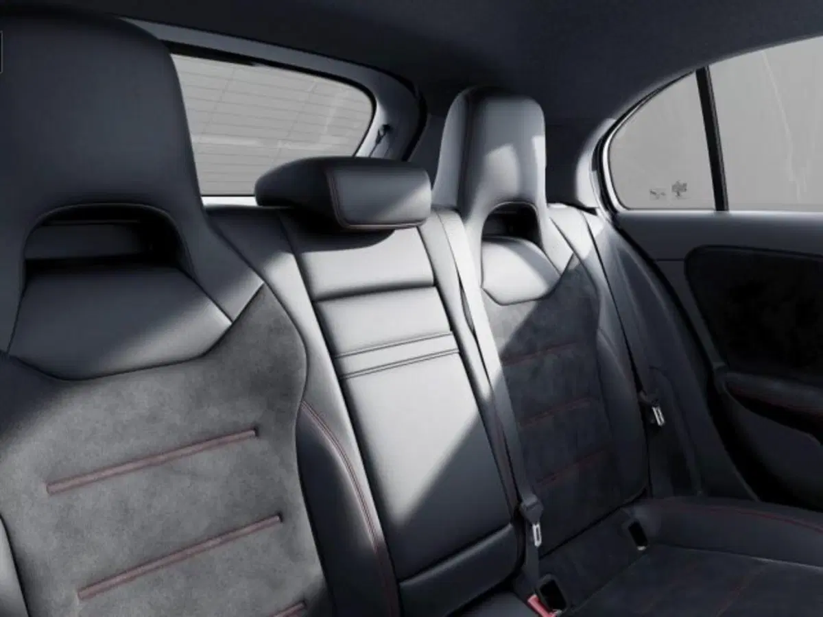 Mercedes-Benz Classe A Sedan nuova a Verona (7)