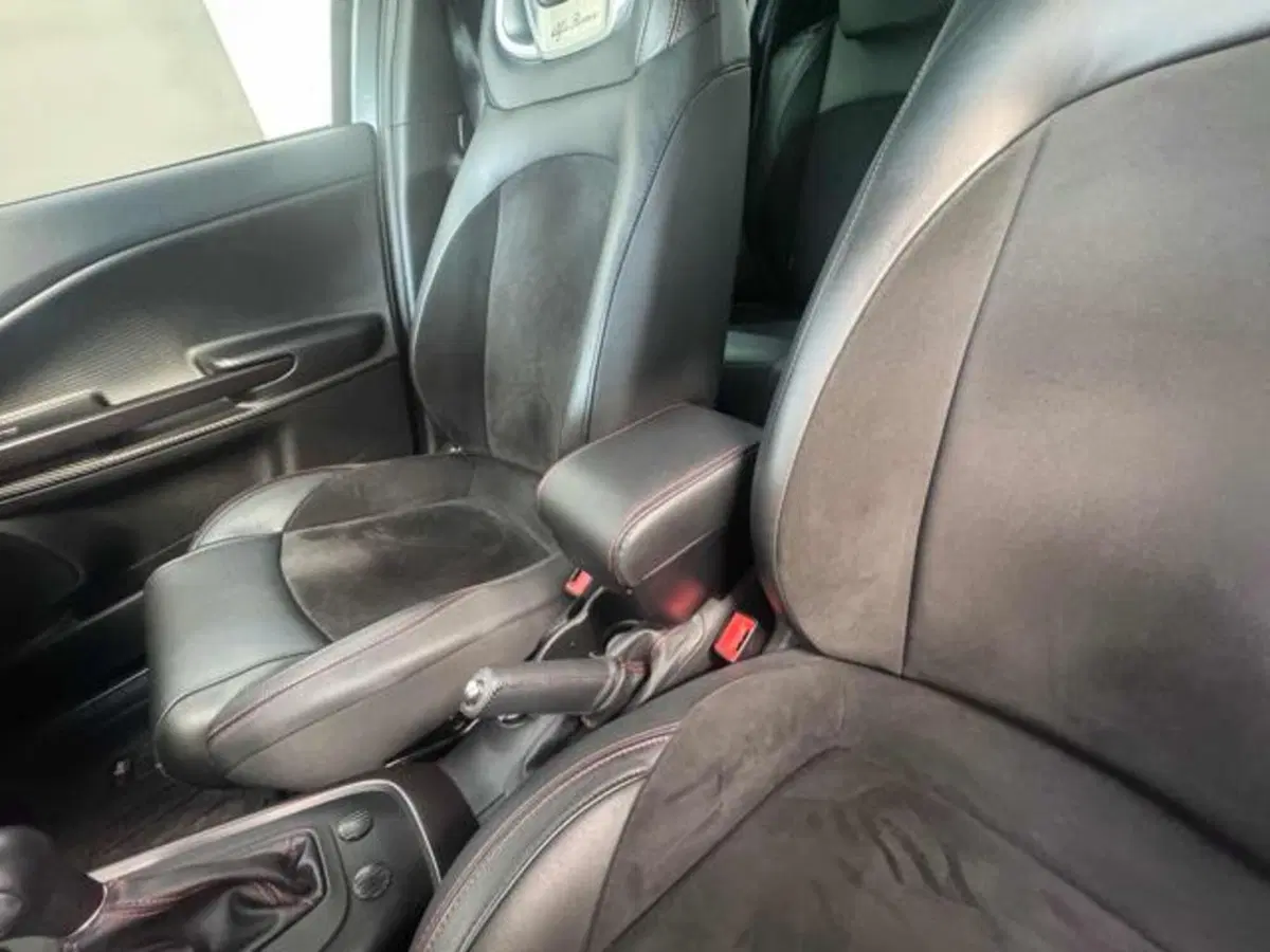 Alfa Romeo Giulietta usata a Vercelli (13)