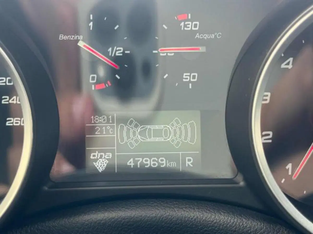 Alfa Romeo Giulietta usata a Vercelli (15)