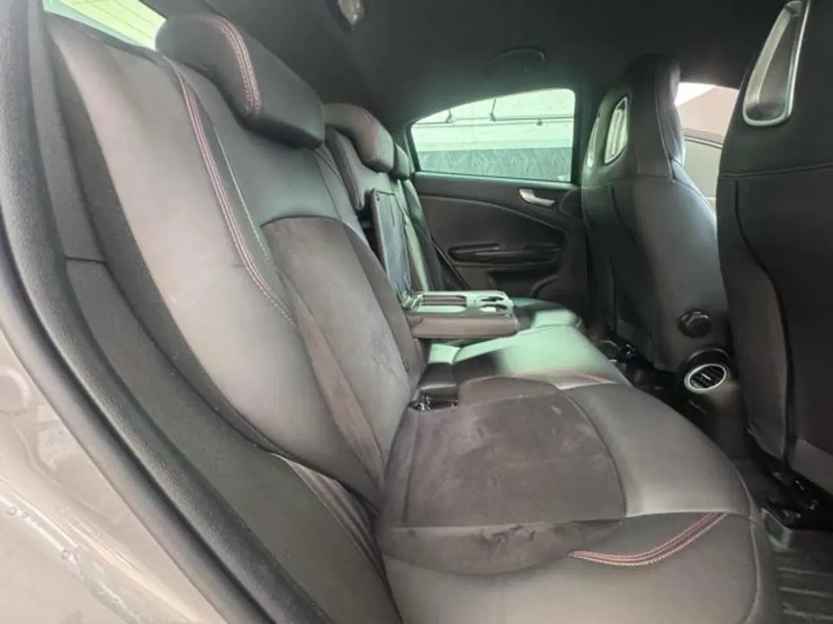 Alfa Romeo Giulietta usata a Vercelli (19)
