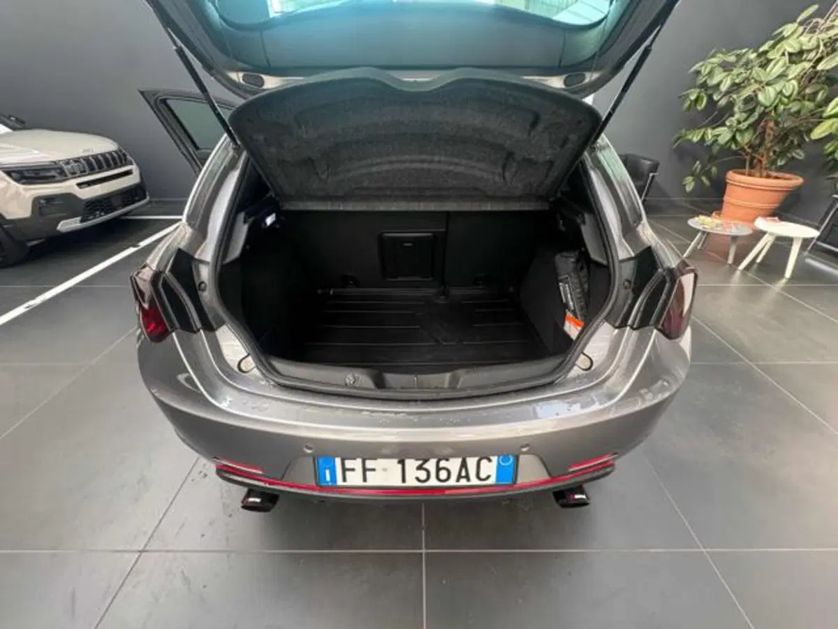 Alfa Romeo Giulietta usata a Vercelli (20)