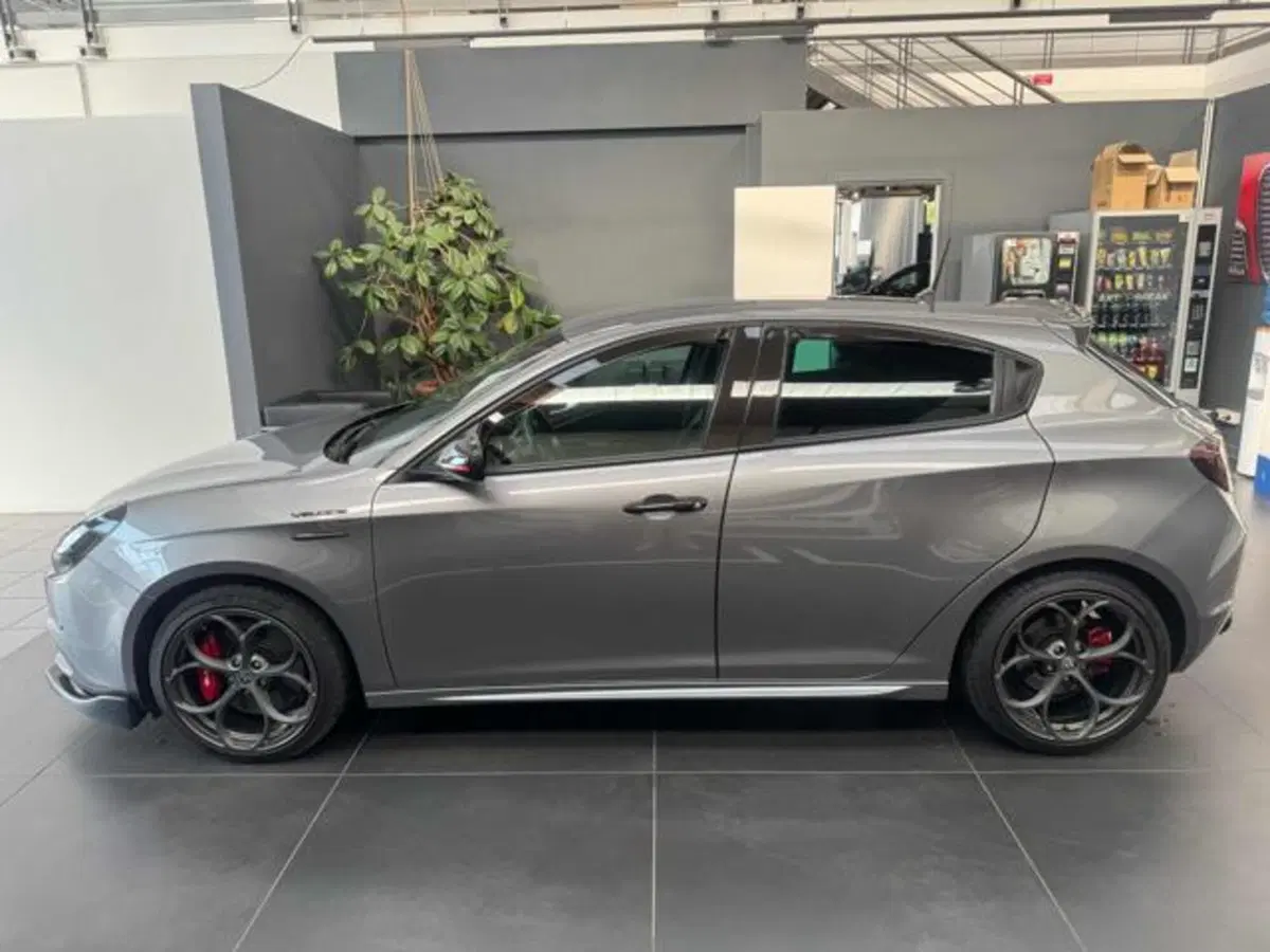 Alfa Romeo Giulietta usata a Vercelli (4)