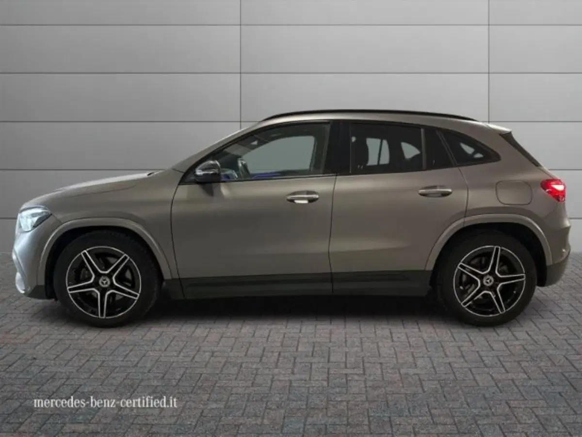 Mercedes-Benz GLA SUV usata a Avellino (6)
