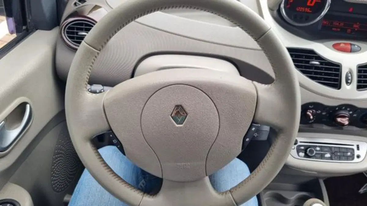 Renault Twingo usata a Savona (8)