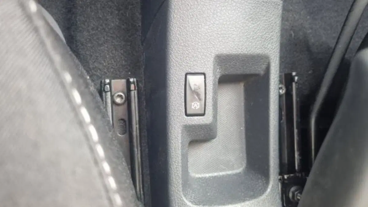 Dacia Sandero usata a Savona (17)