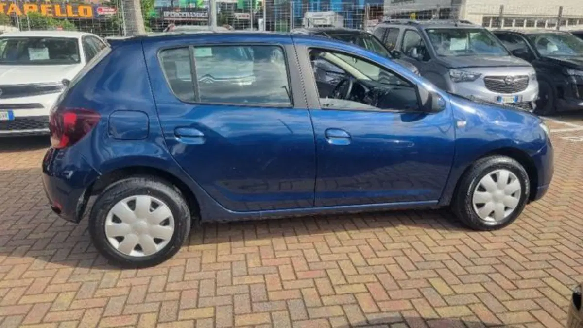 Dacia Sandero usata a Savona (6)