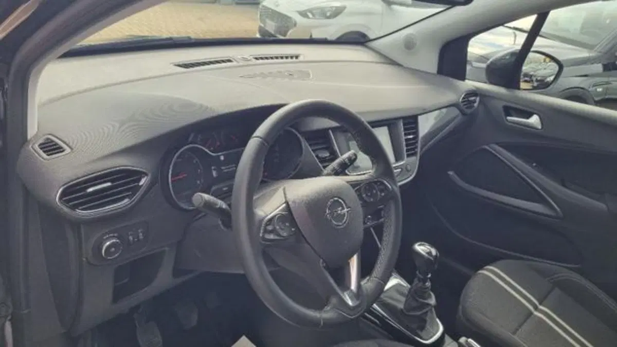 Opel Crossland usata a Savona (17)