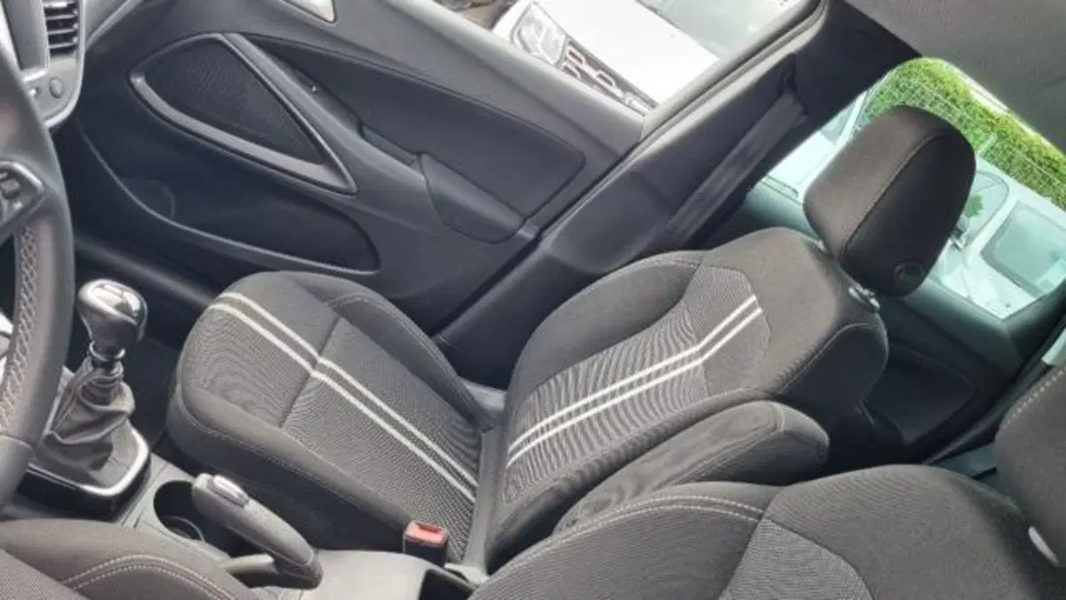 Opel Crossland usata a Savona (18)