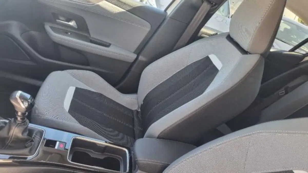Opel Mokka usata a Savona (14)