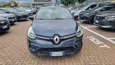 Renault Clio TCe 12V 90 CV Start&amp;Stop 5 porte Energy Duel del 2018 usata a Savona