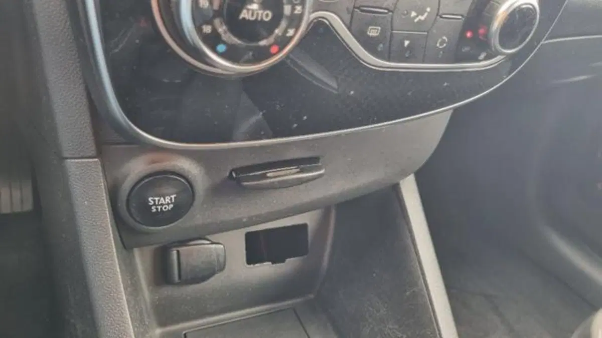 Renault Clio usata a Savona (12)