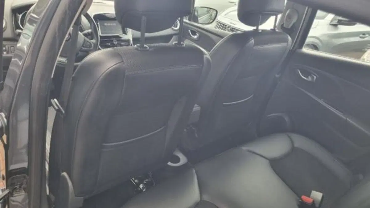 Renault Clio usata a Savona (15)