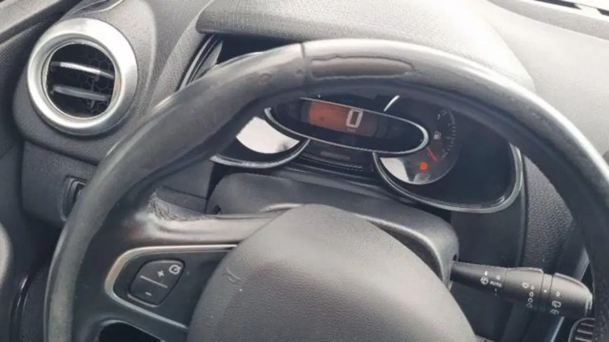 Renault Clio usata a Savona (6)