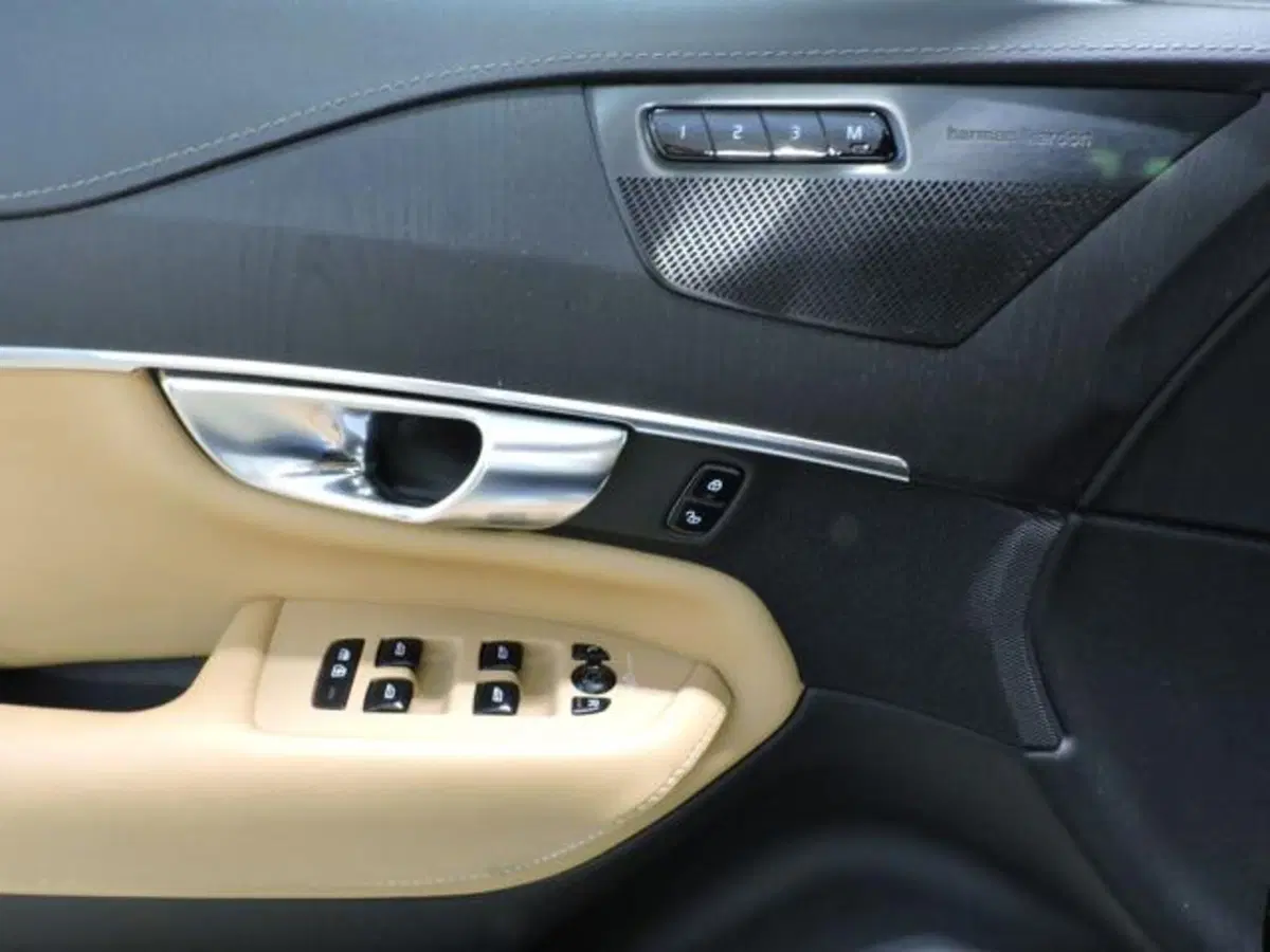 Volvo XC90 usata a Firenze (18)