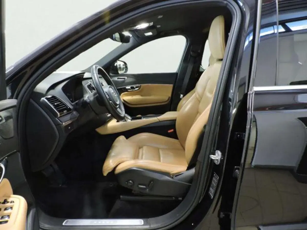 Volvo XC90 usata a Firenze (9)
