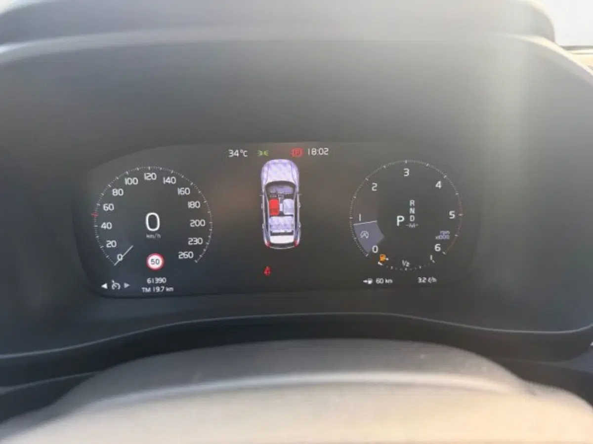 Volvo XC40 usata a Udine (12)