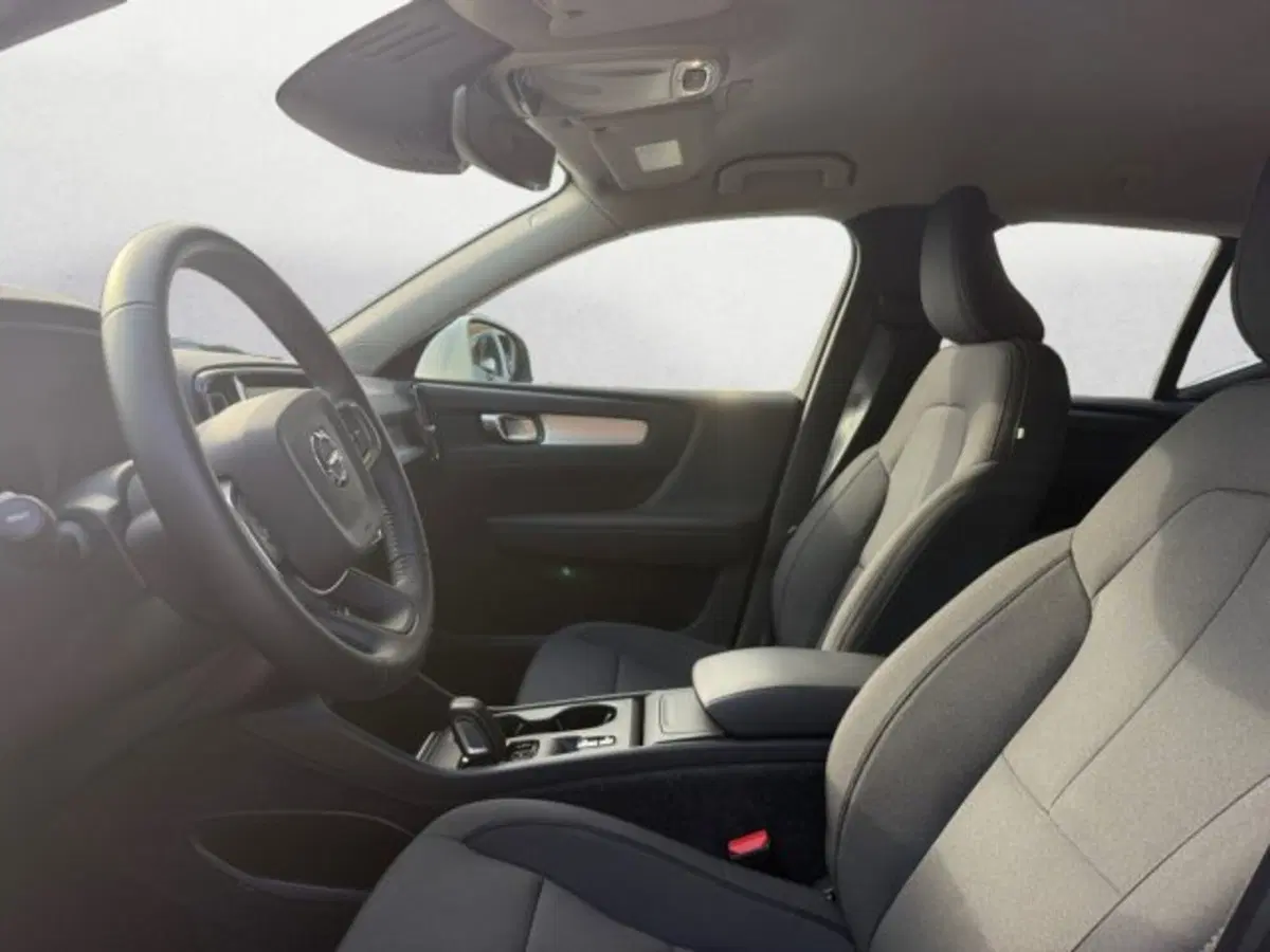 Volvo XC40 usata a Udine (8)
