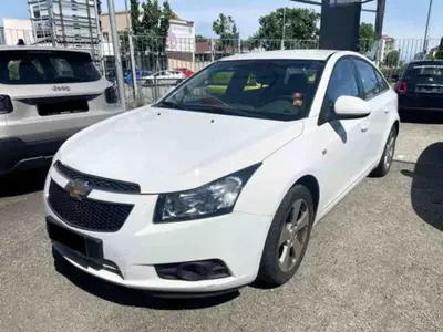 Chevrolet Cruze 2.0 Diesel 150CV 4 porte LT del 2010 usata a Pianezza