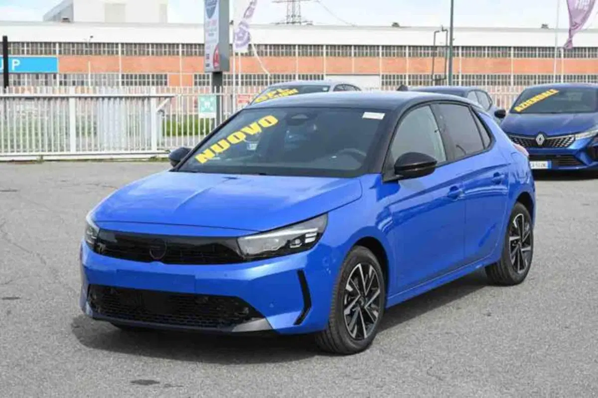 Opel Corsa nuova a Torino