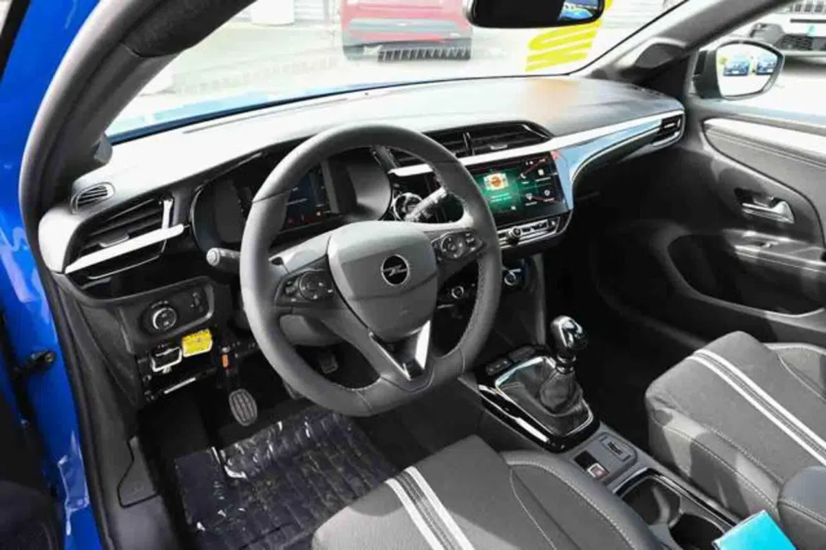 Opel Corsa nuova a Torino (8)