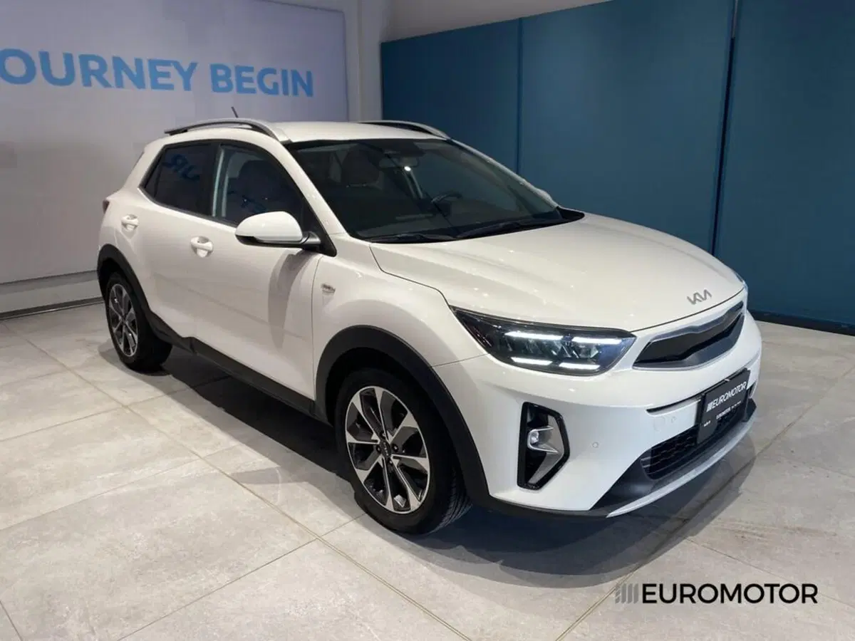 Kia Stonic usata a Bari (5)