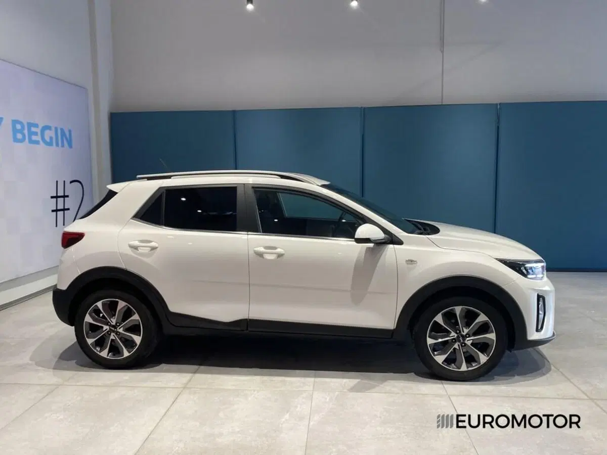 Kia Stonic usata a Bari (7)