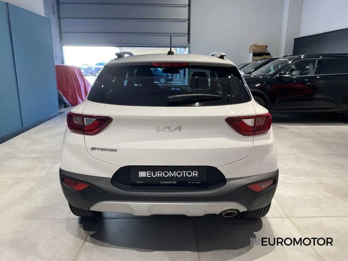 Kia Stonic usata a Bari (9)