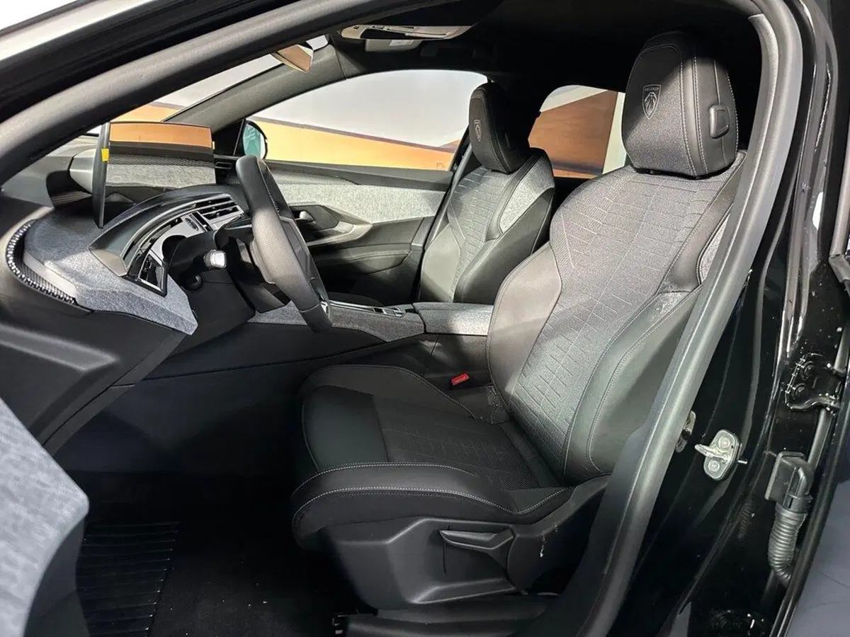 Peugeot 3008 nuova a Sondrio (10)