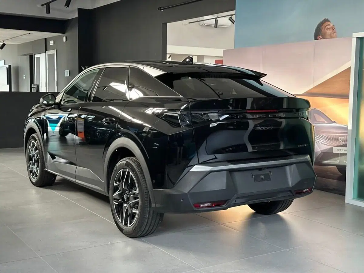 Peugeot 3008 nuova a Sondrio (3)