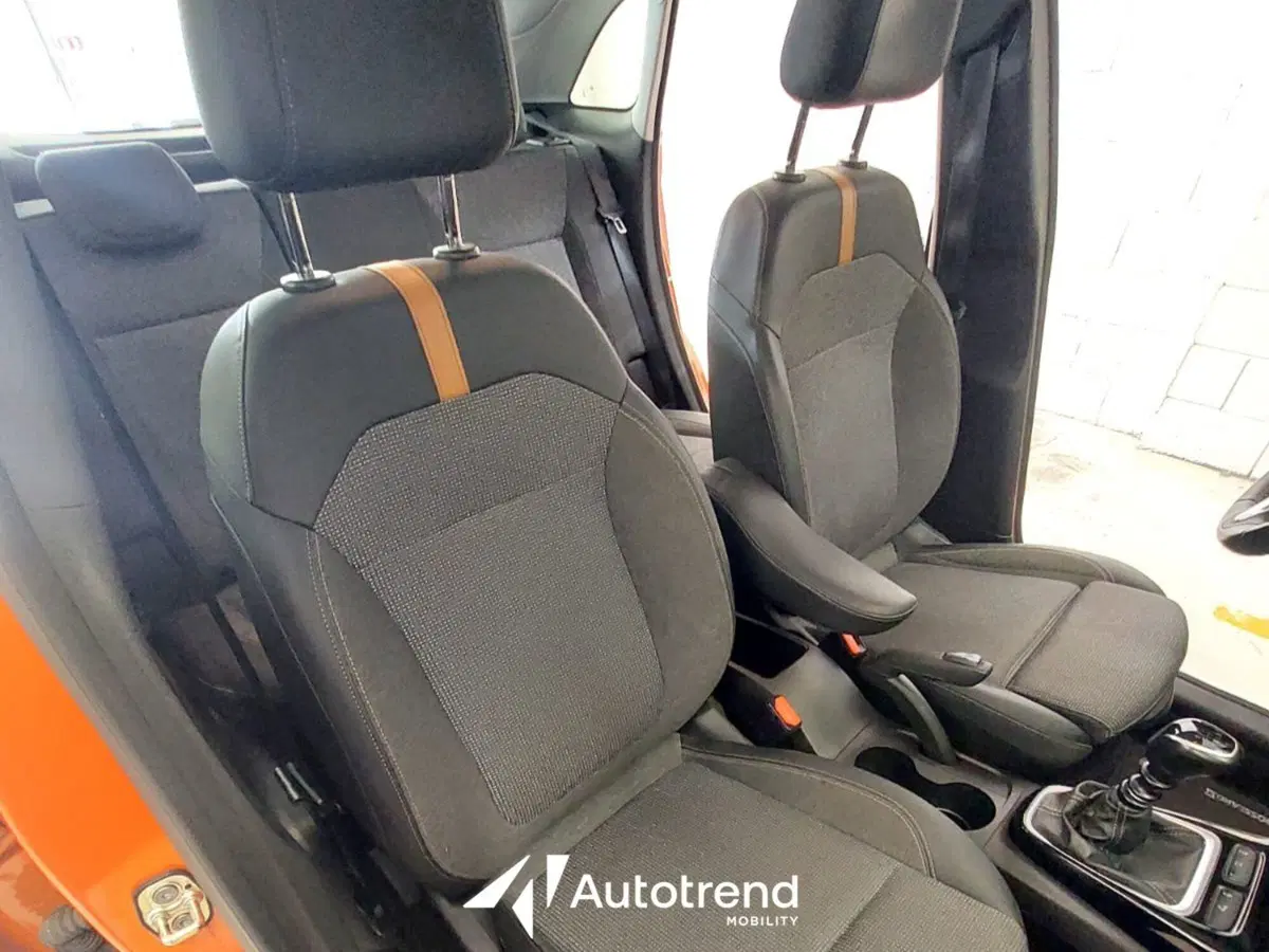 Opel Crossland usata a Bari (10)