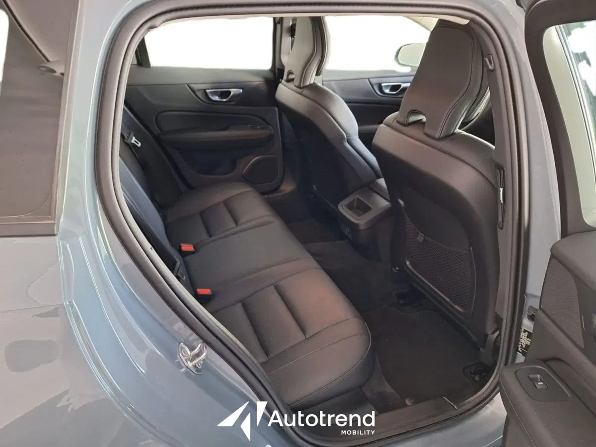 Volvo V60 usata a Bari (12)