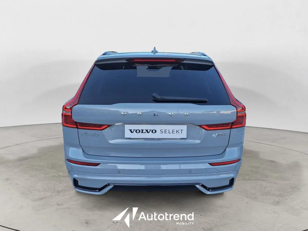 Volvo XC60 usata a Bari (5)