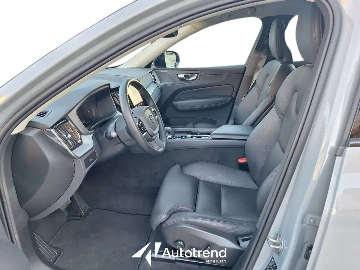 Volvo XC60 usata a Bari (6)