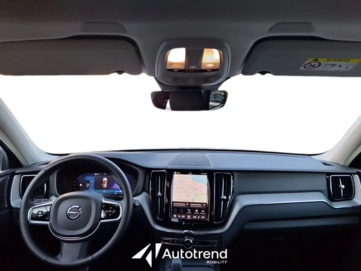 Volvo XC60 usata a Bari (8)