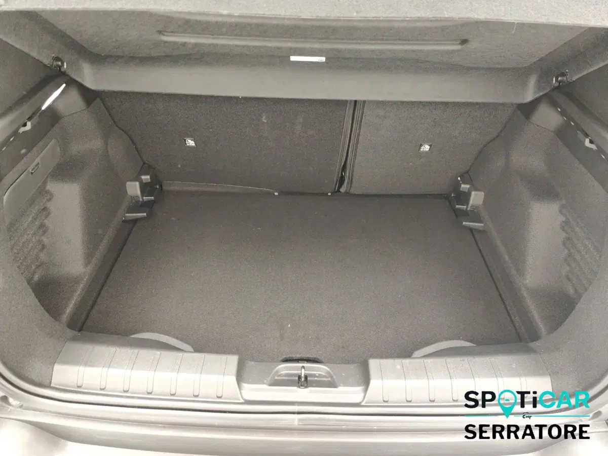Jeep Avenger usata a Como (17)