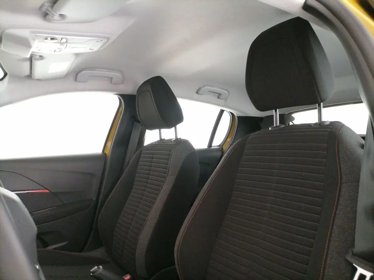 Peugeot 208 usata a Roma (12)