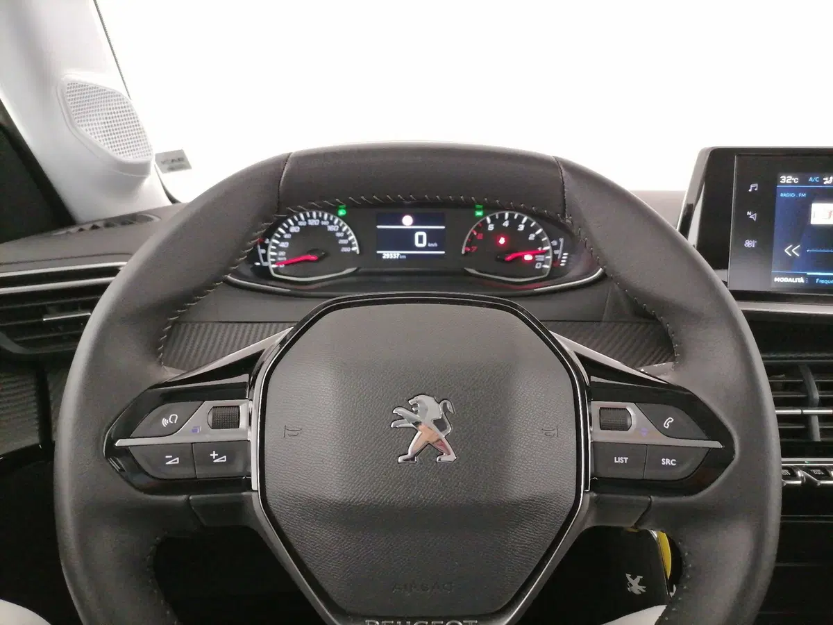 Peugeot 208 usata a Roma (19)